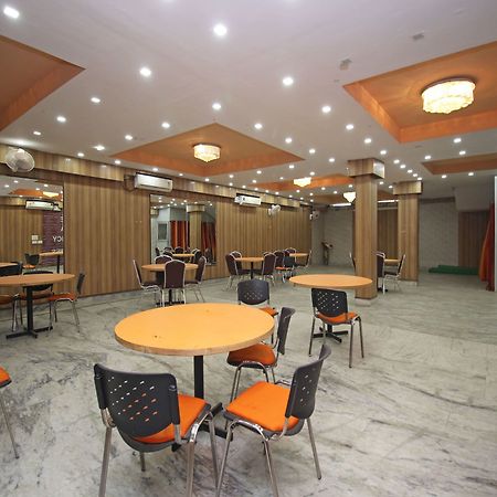 Oyo 576 Hotel Shree Kanta Residency Gurgáon Kültér fotó