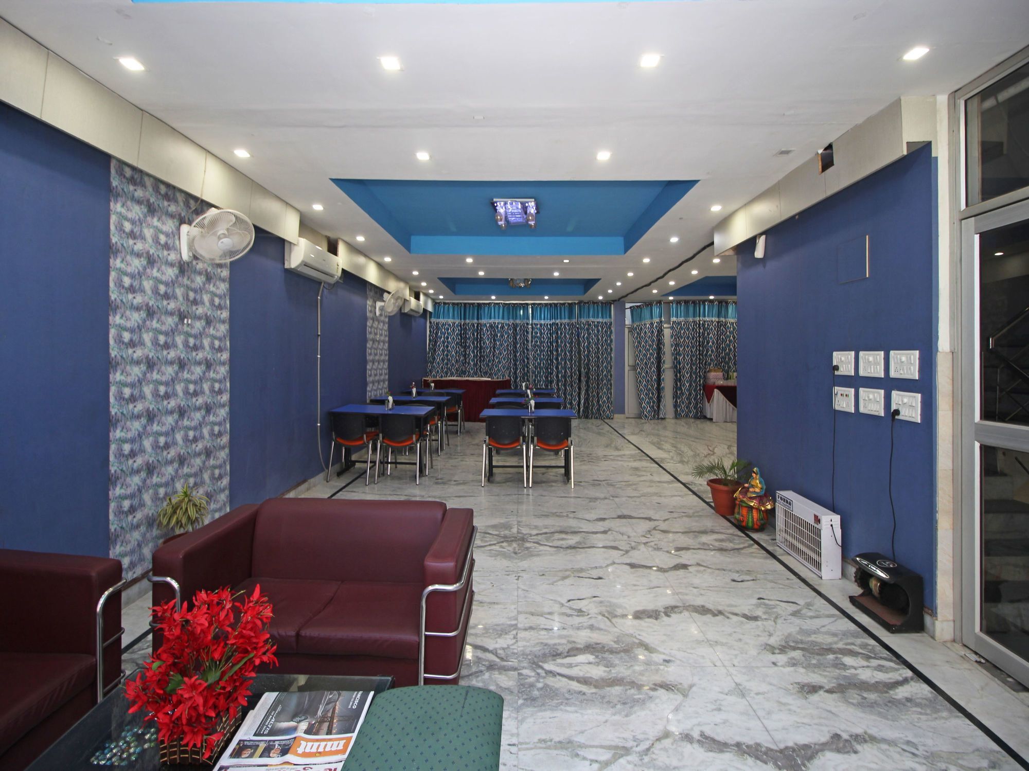 Oyo 576 Hotel Shree Kanta Residency Gurgáon Kültér fotó